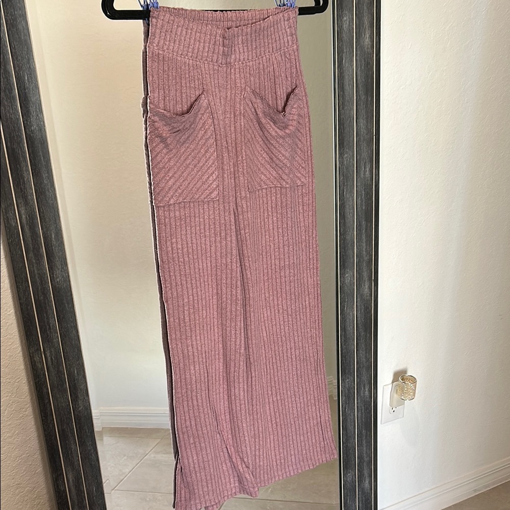 so ribbed wide leg mauve/pink pants